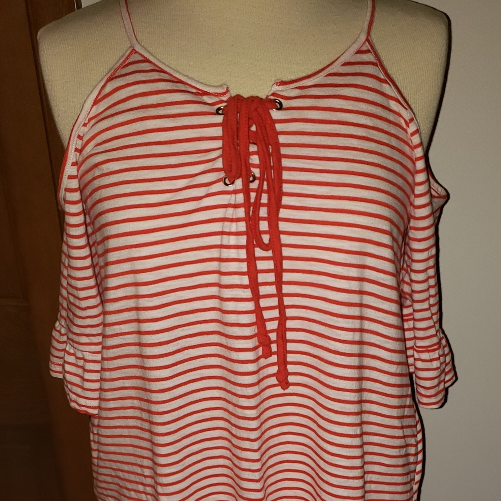 Umgee women's cut-out shoulder tunic